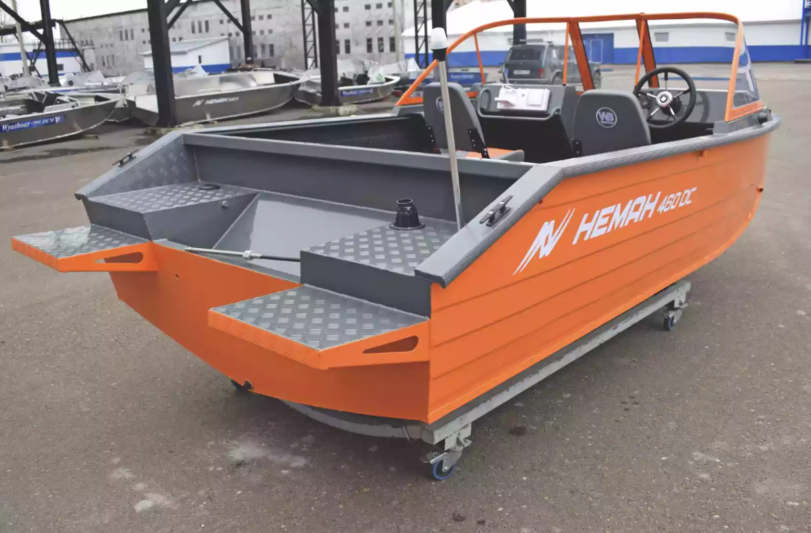 Алюминиевый катер Неман-480 DCM FISH в Санкт-Петербурге