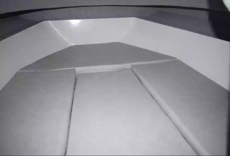 Стеклопластиковый катер Neman-530 с каютой в Санкт-Петербурге