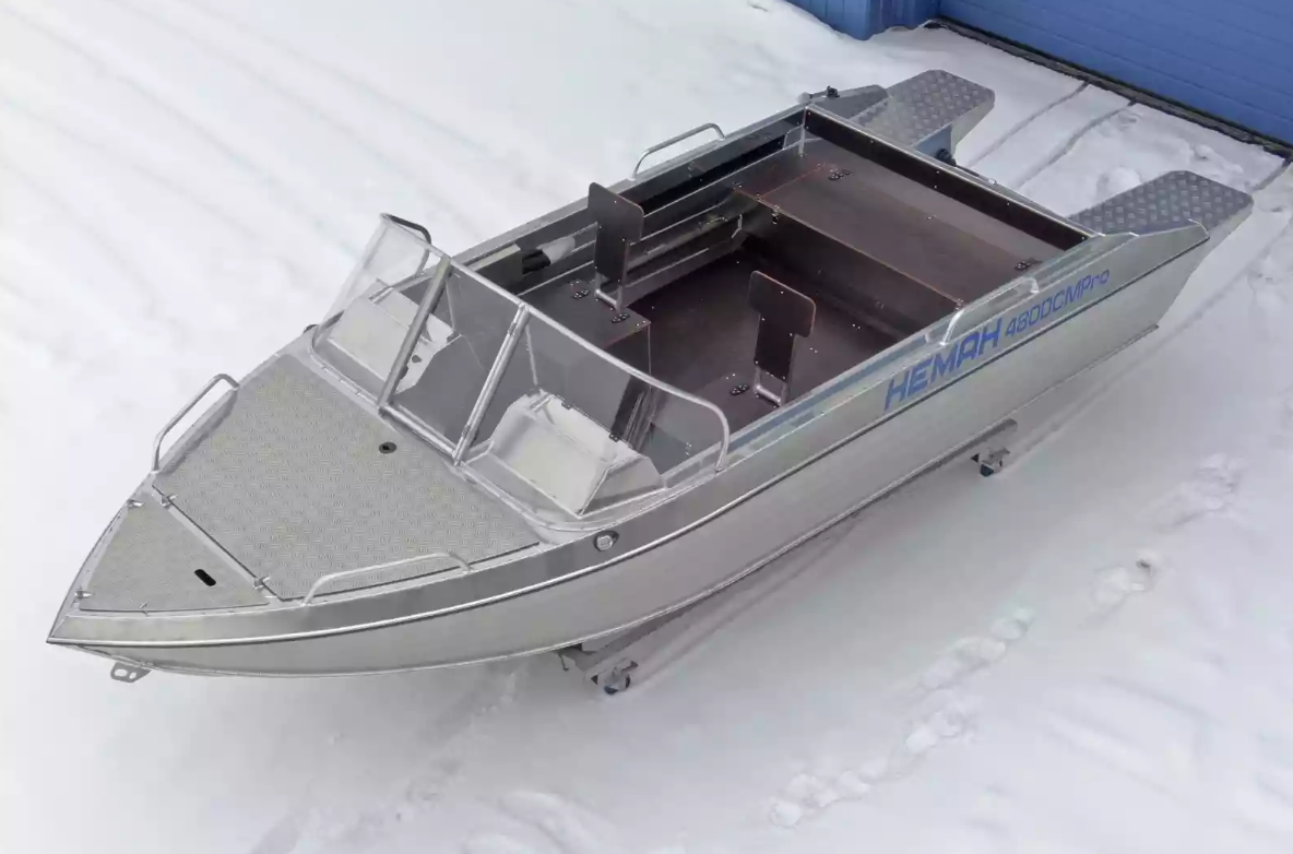 Алюминиевый катер Neman-480 DCM PRO в Санкт-Петербурге
