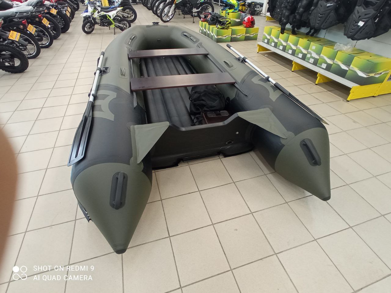 Лодка MISHIMO RIVER JET 390 под водомет в Санкт-Петербурге