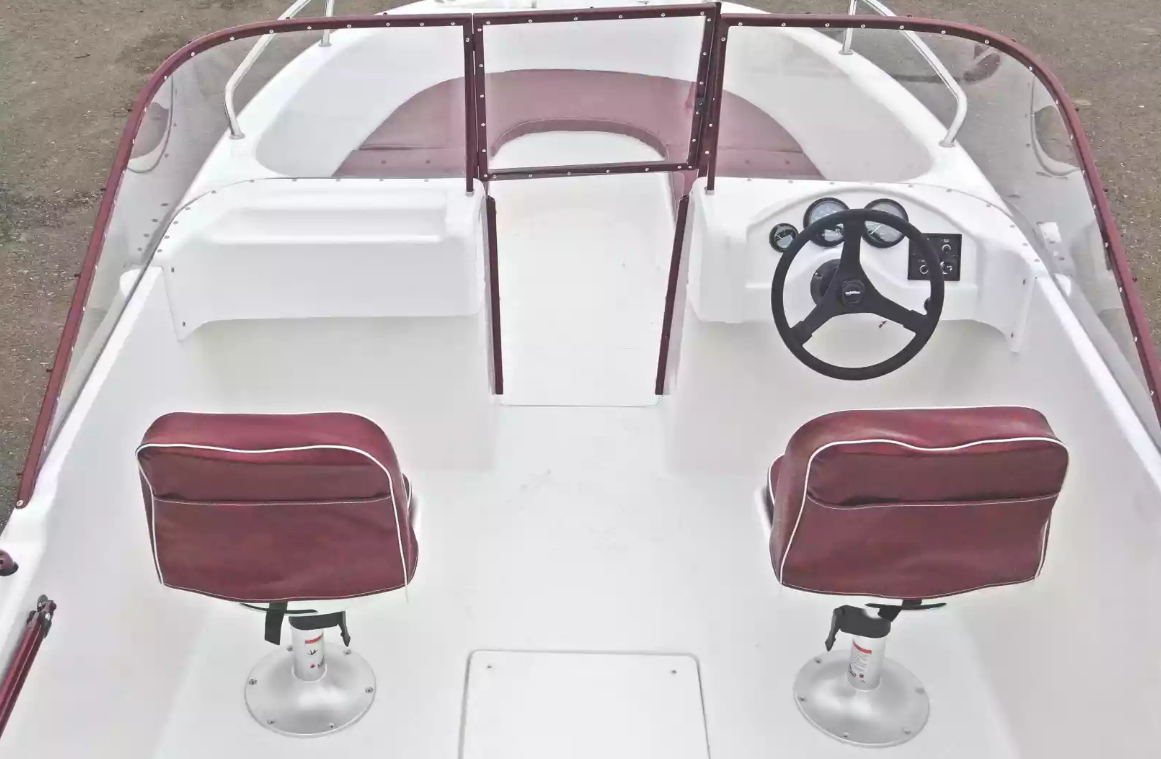 Комбинированный катер Neman-530 Open в Санкт-Петербурге