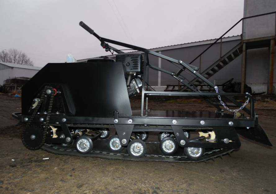 Мотобуксировщик AhtaR Зима 15 л/с с вариатором в Санкт-Петербурге