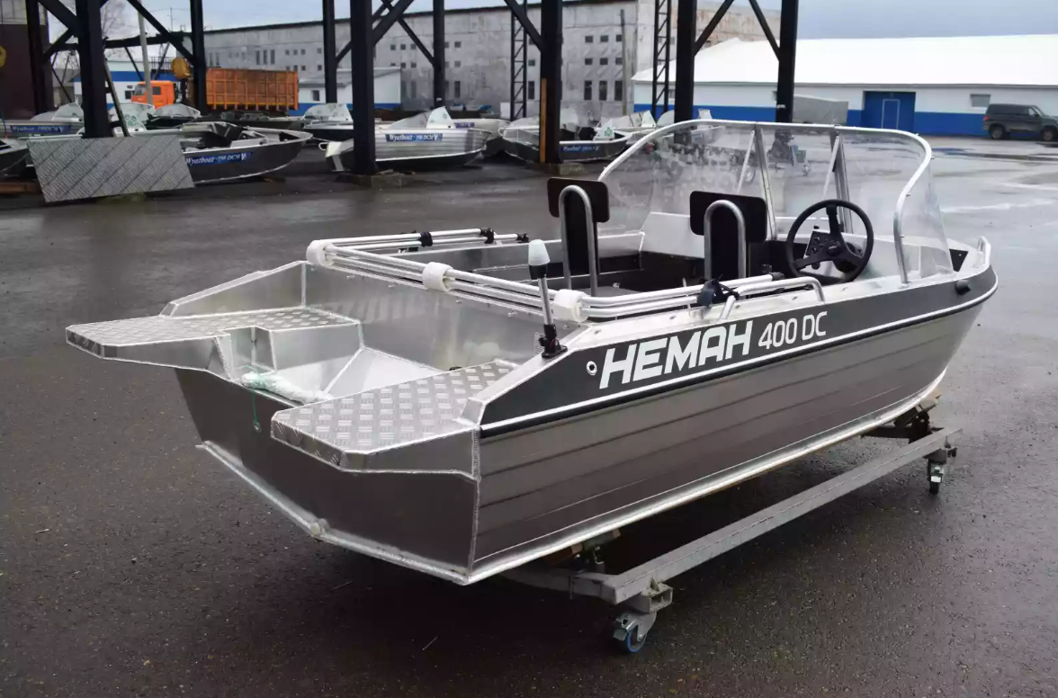 Алюминиевый катер Neman-400 DC в Санкт-Петербурге