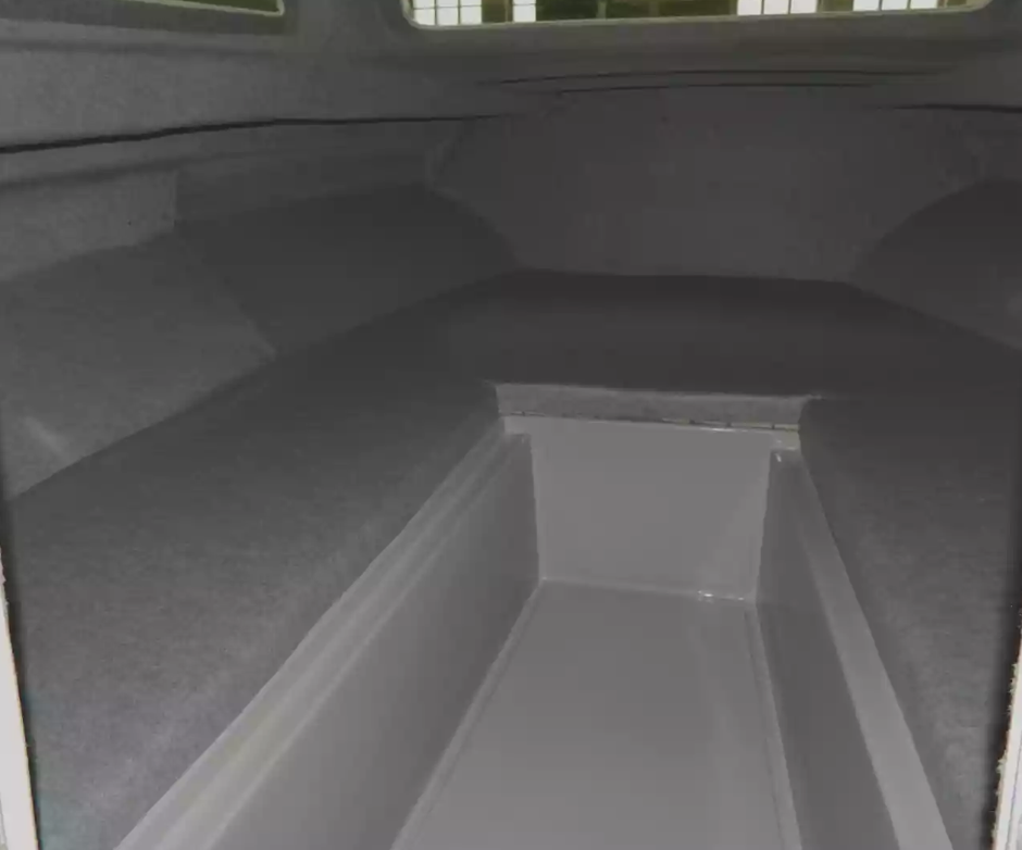 Стеклопластиковый катер Neman-500 в Санкт-Петербурге