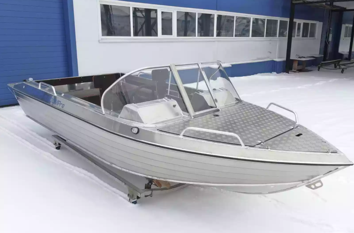 Алюминиевый катер Neman-480 DCM PRO в Санкт-Петербурге