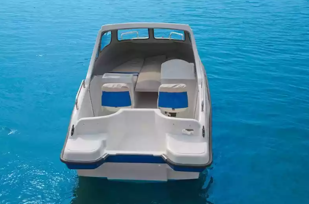 Стеклопластиковый катер Wyatboat-3 П (полурубка) в Санкт-Петербурге