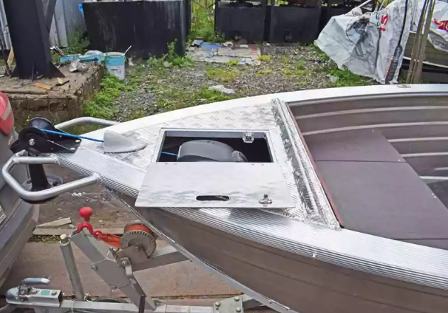 Алюминиевый катер Wyatboat-390 C в Санкт-Петербурге