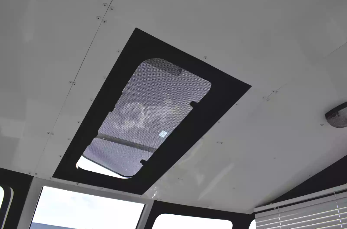 Алюминиевый катер Wyatboat-660 Cabin в Санкт-Петербурге