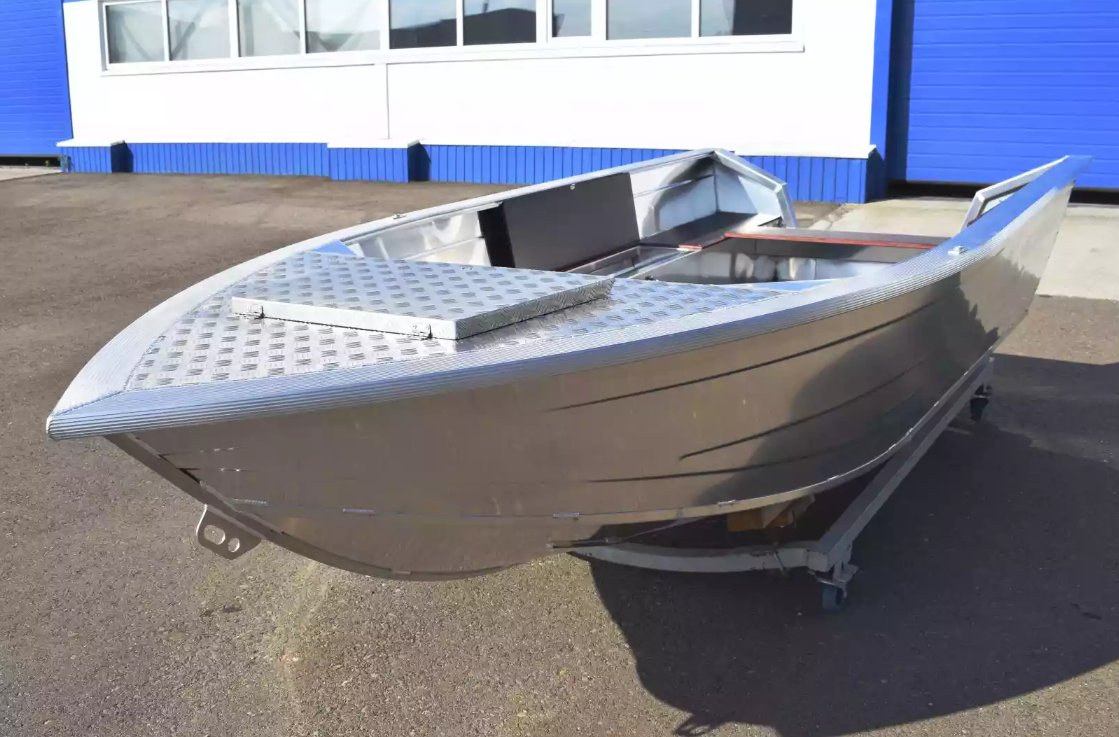 Алюминиевая лодка Неман-400 Р PRO в Санкт-Петербурге