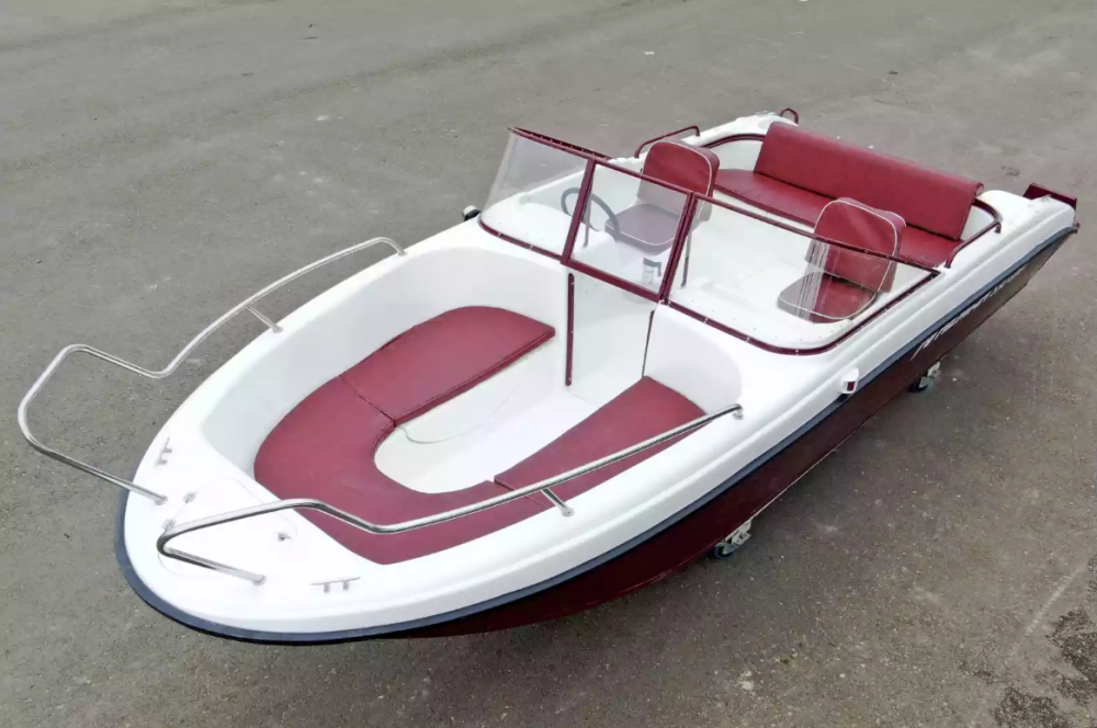 Комбинированный катер Neman-530 Open в Санкт-Петербурге