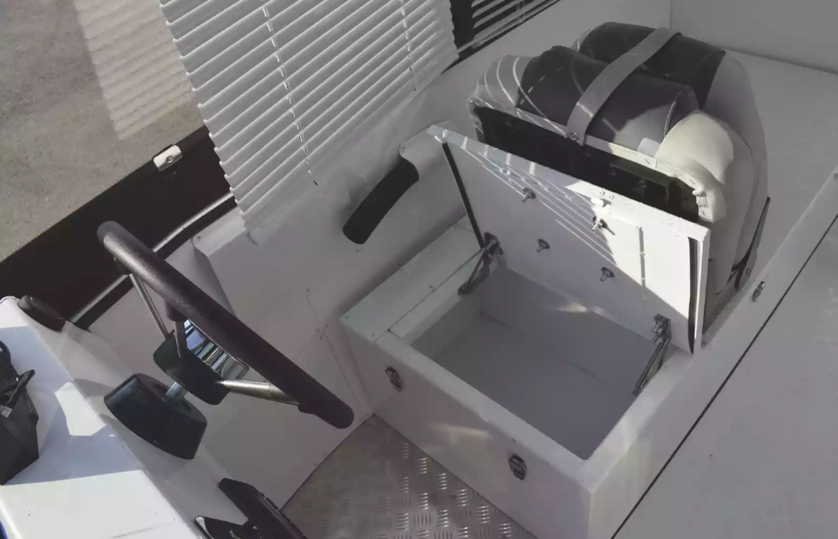 Алюминиевый катер Wyatboat-660 Cabin в Санкт-Петербурге