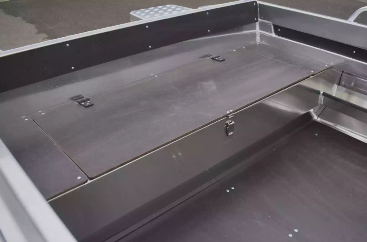 Алюминиевый катер Neman-400 PRO в Санкт-Петербурге