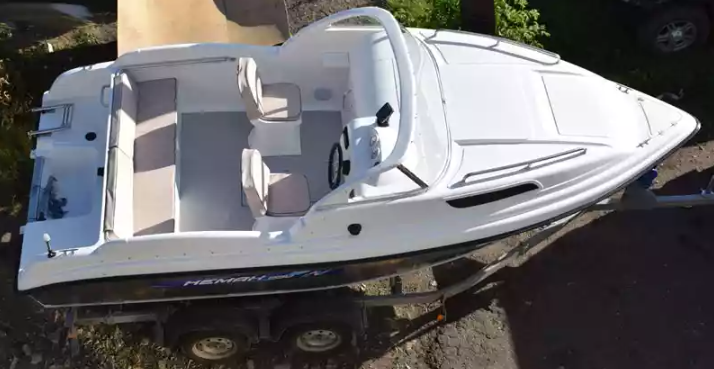 Комбинированный катер Neman-550 с каютой в Санкт-Петербурге