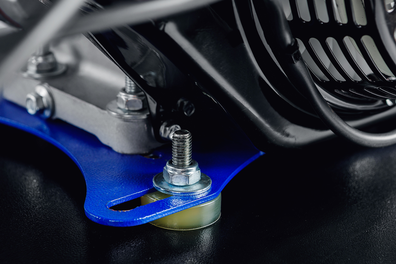 МОТОБУКСИРОВЩИК IKUDZO LONG 2.0 1700/500 EKR19 в Санкт-Петербурге