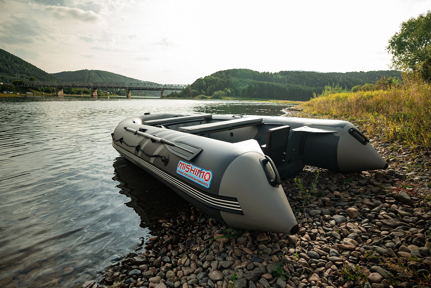 Лодка MISHIMO RIVER JET 390 под водомет в Санкт-Петербурге
