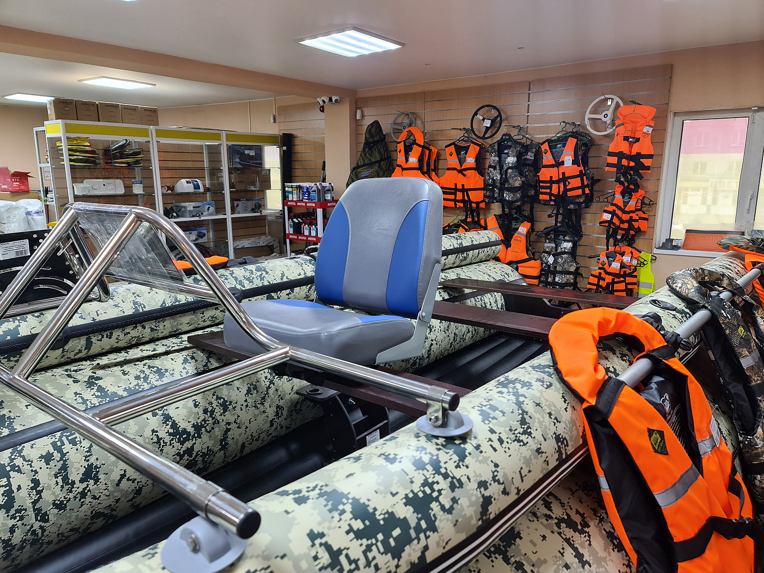 КРЕСЛО МЯГКОЕ РАСКЛАДНОЕ С ПОВОРОТНЫМ МЕХАНИЗМОМ ДЛЯ ЛОДОК в Санкт-Петербурге