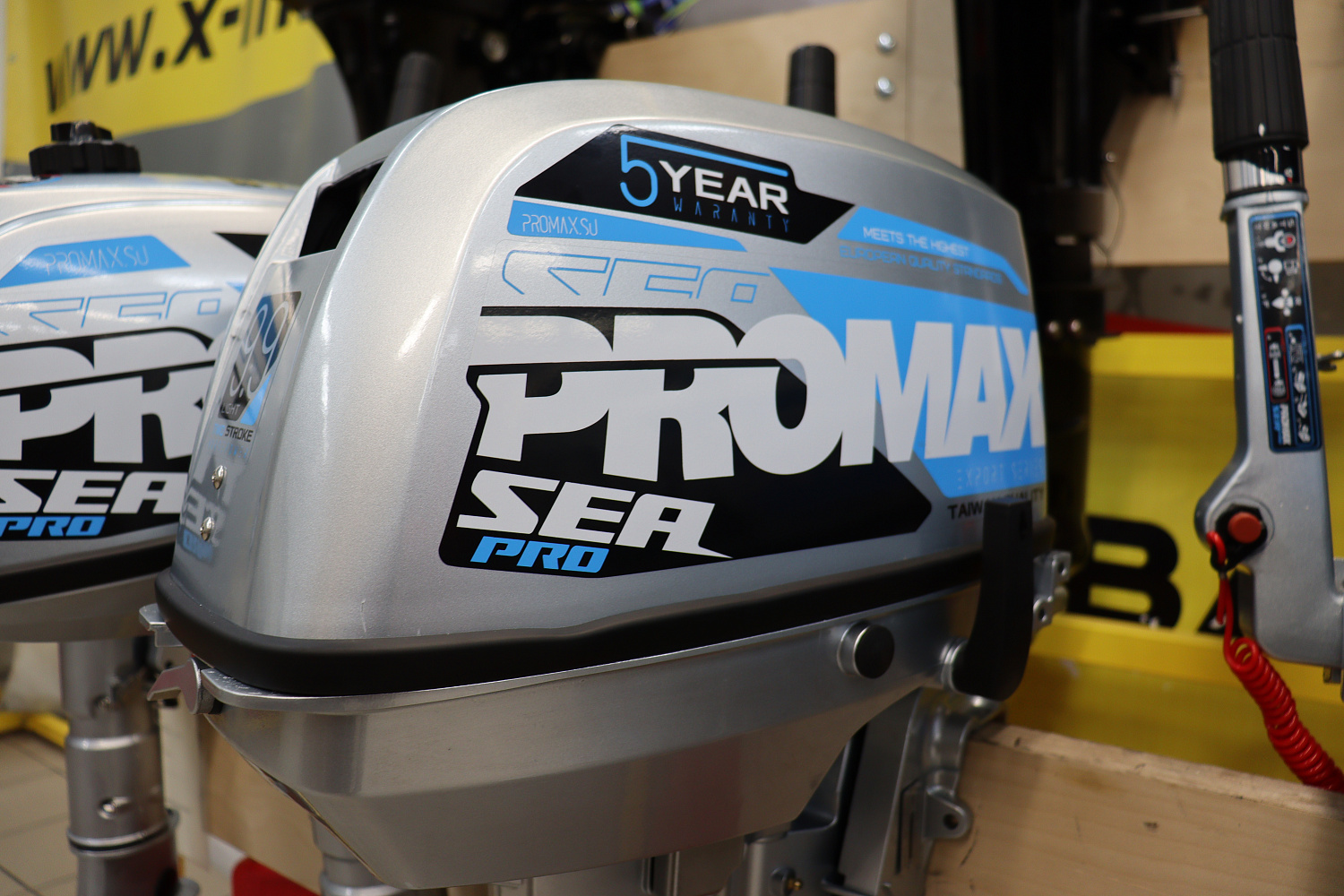 Лодочный мотор PROMAX SP9.9FHS LIGHT в Санкт-Петербурге