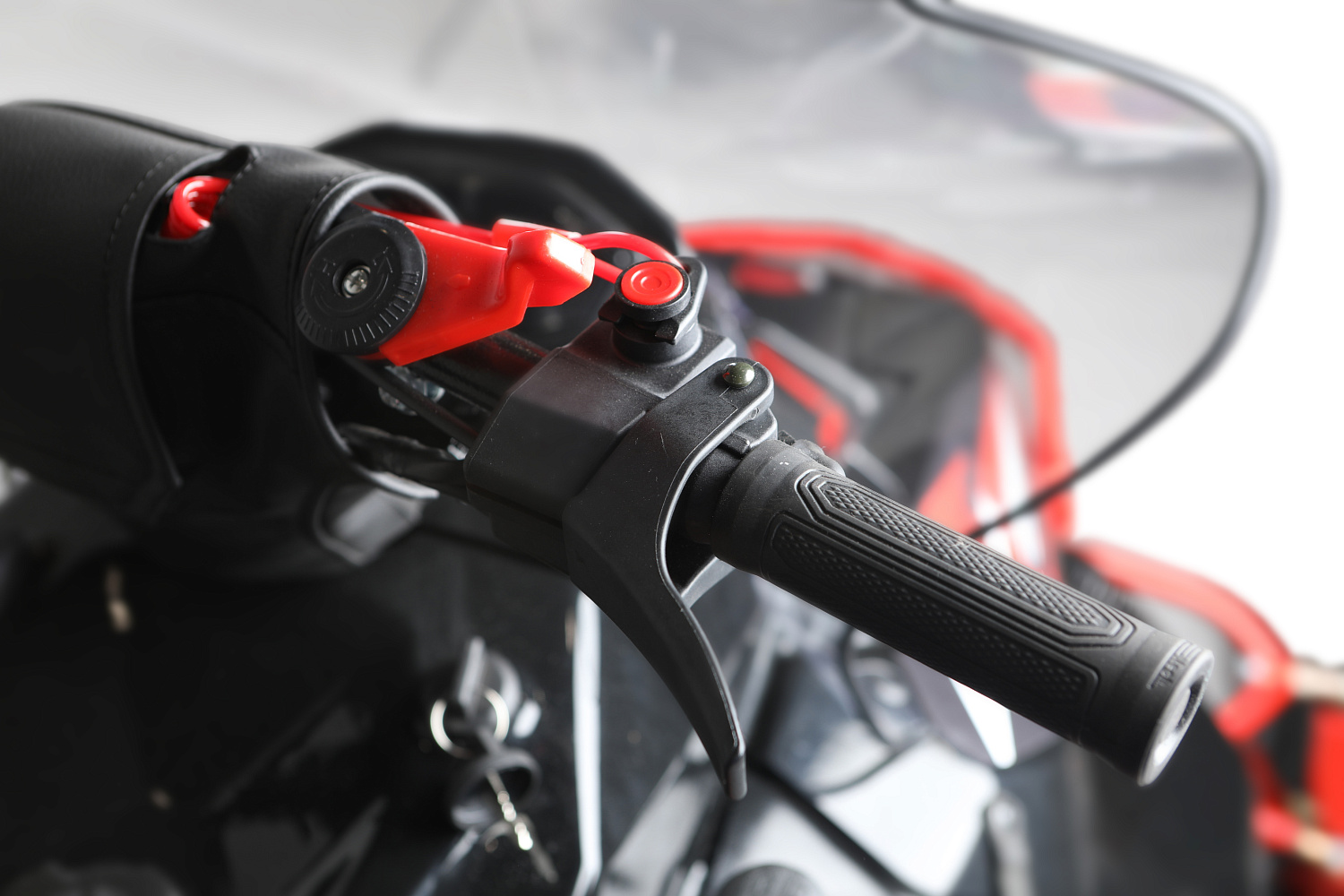 Снегоход IKUDZO HUNTER 700LK 25 V2 в Санкт-Петербурге