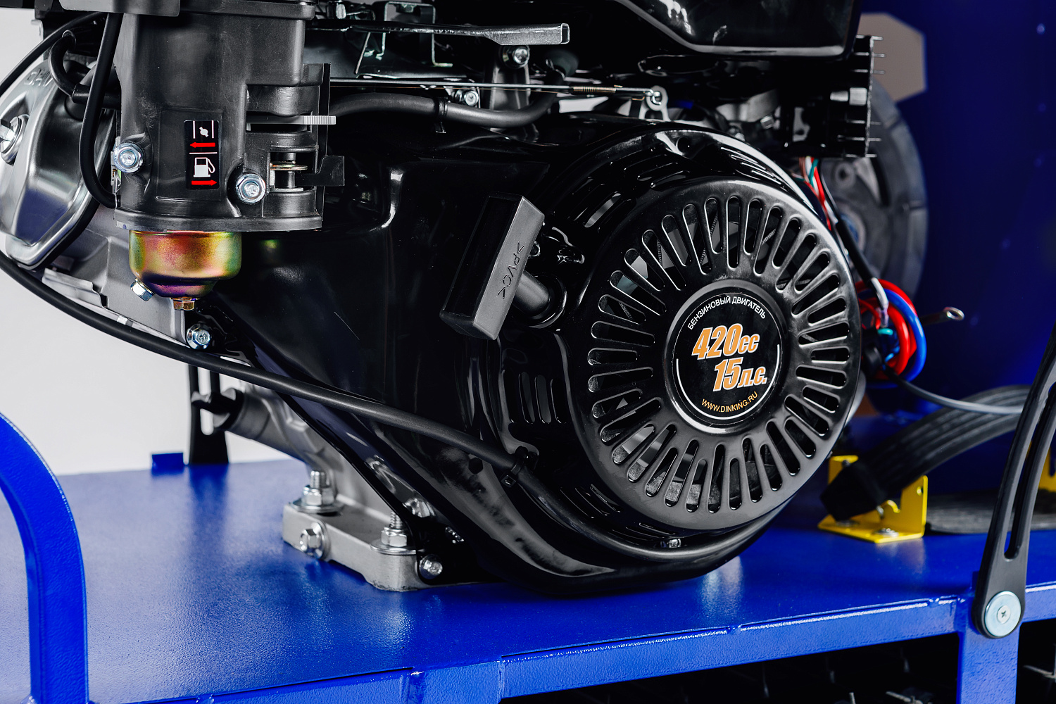 МОТОБУКСИРОВЩИК SNOW DOG 9 л.с. в Санкт-Петербурге