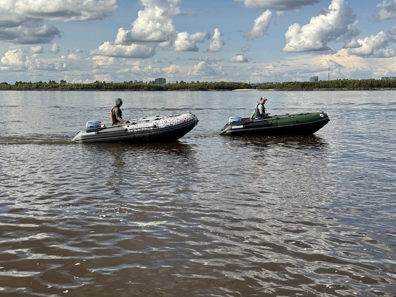 Лодка MISHIMO BIG FLOOR 440 в Санкт-Петербурге