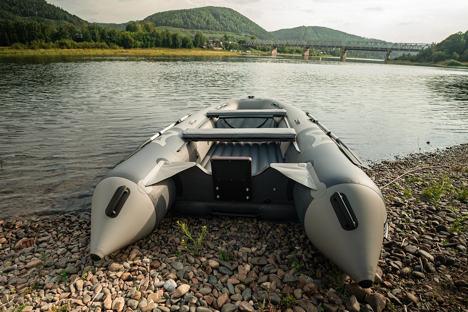 Лодка MISHIMO RIVER JET 390 под водомет в Санкт-Петербурге