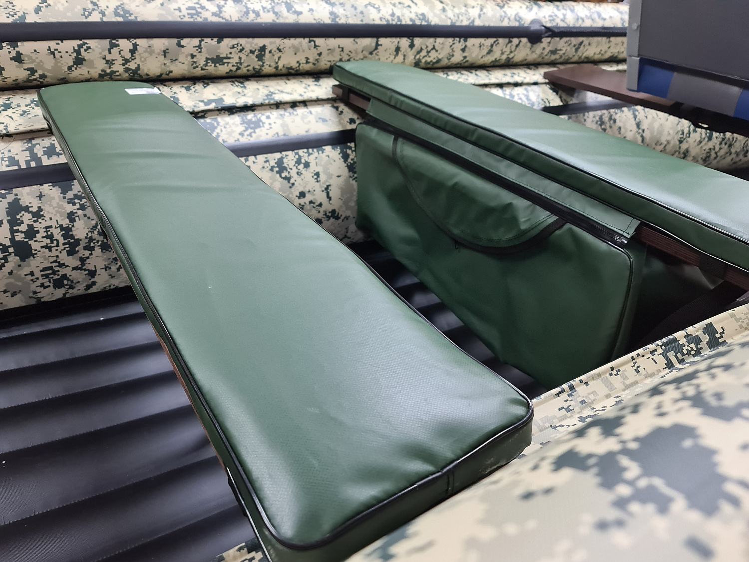 КОМПЛЕКТ МЯГКИХ НАКЛАДОК С СУМКОЙ ДЛЯ ЛОДОК 110Х20 ЗЕЛЕНЫЙ в Санкт-Петербурге