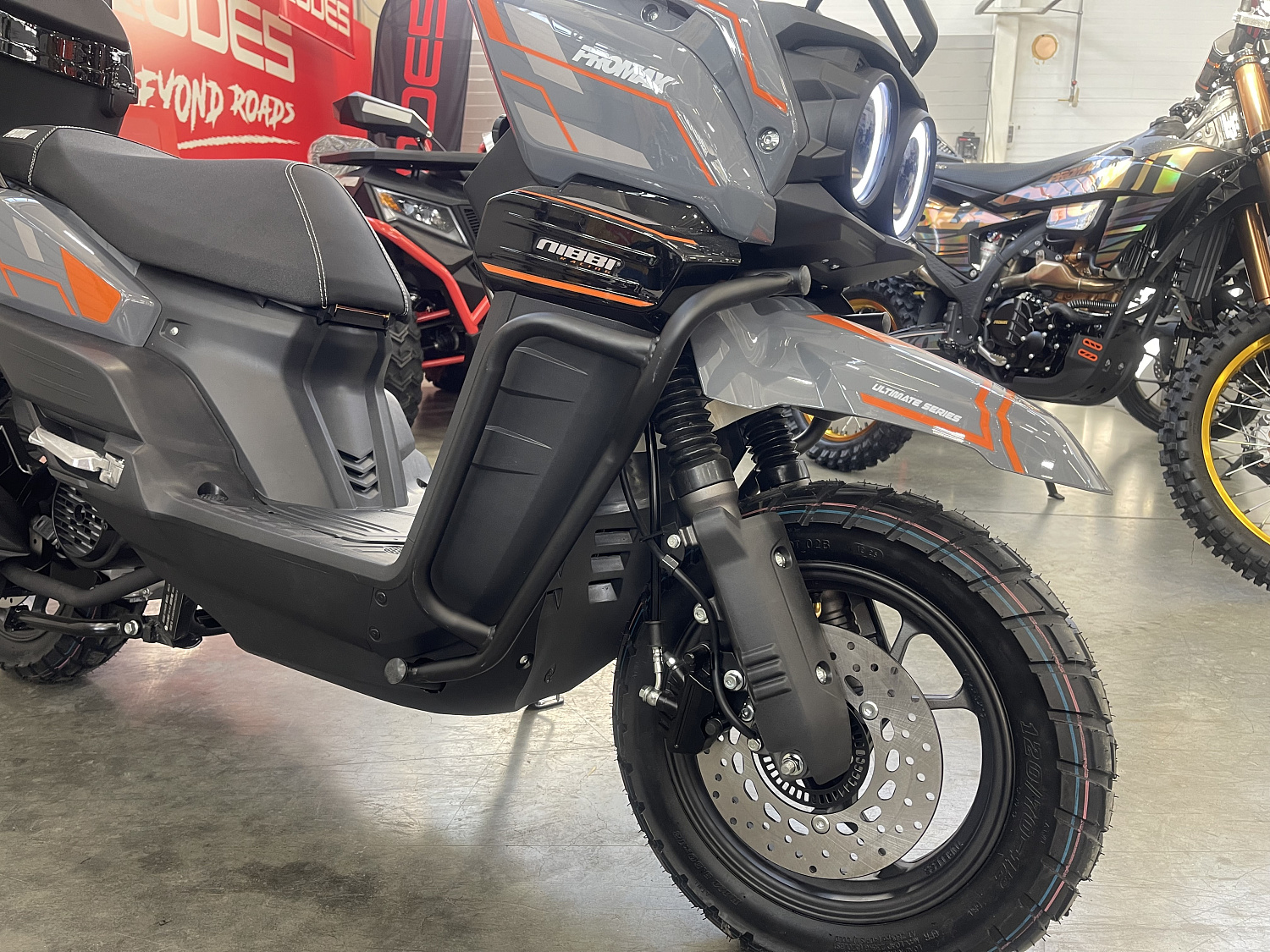 Скутер PROMAX STALKER 240(49) в Санкт-Петербурге