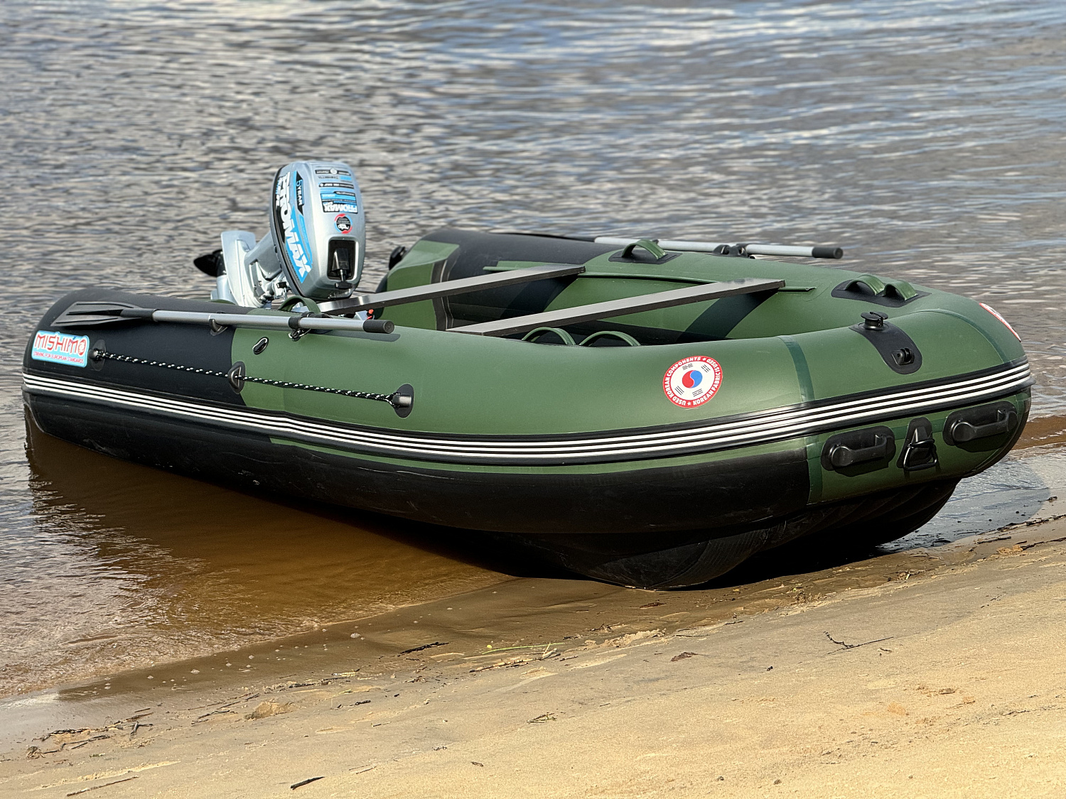 Лодка MISHIMO BIG FLOOR 440 в Санкт-Петербурге