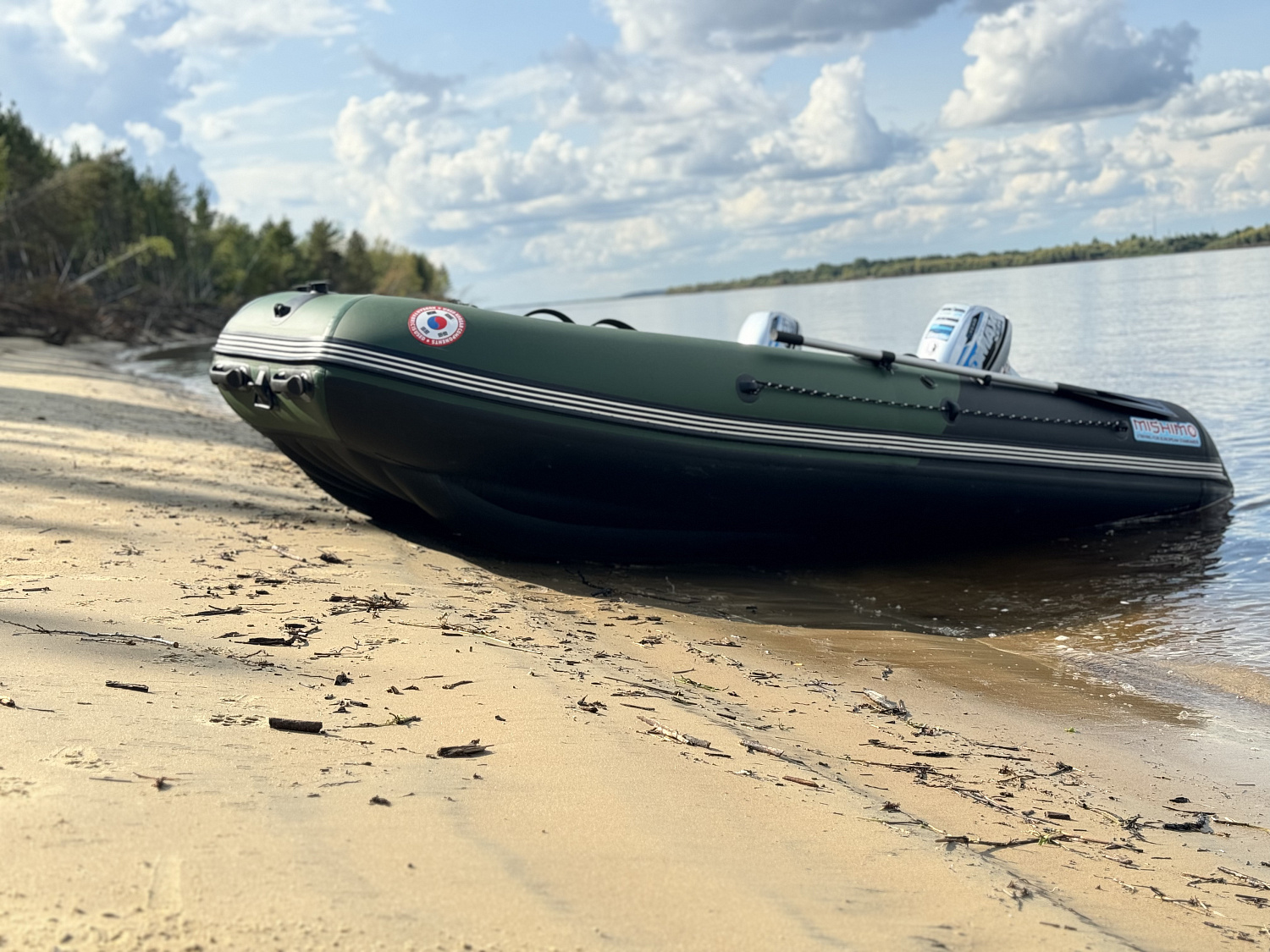 Лодка MISHIMO BIG FLOOR 440 в Санкт-Петербурге