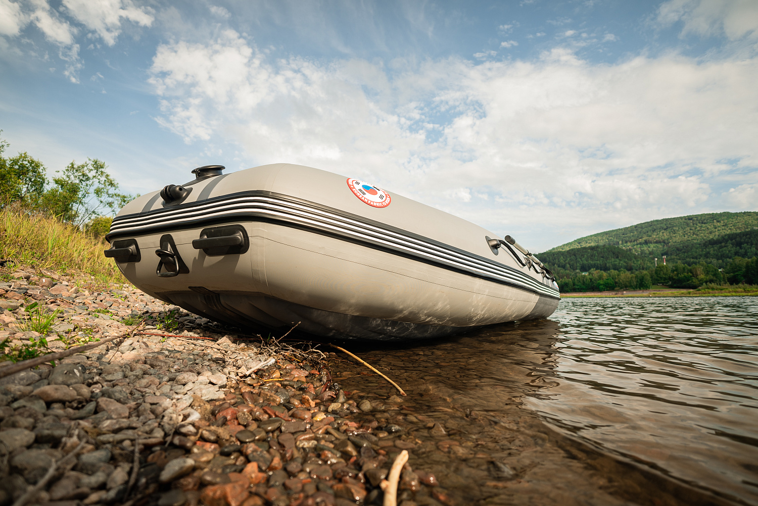 Лодка MISHIMO RIVER JET 390 под водомет в Санкт-Петербурге